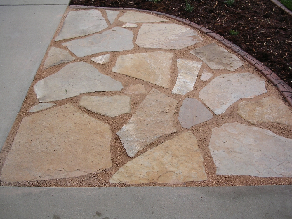 Red Flagstone Patio with Mulch